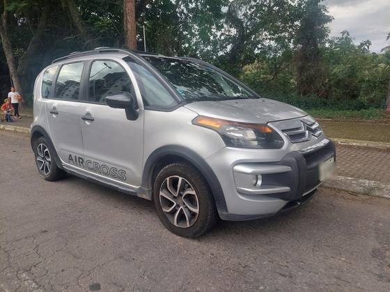 CITROËN AIRCROSS 1.6 EXCLUSIVE 16V FLEX 4P AUTOMÁTICO CITROËN AIRCROSS 1.6 EXCLUSIVE 16V FLEX 4P AUTOMÁTICO